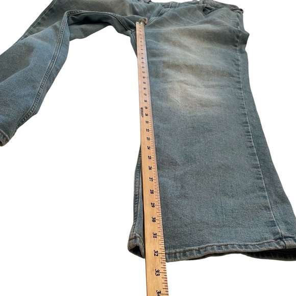 Old Navy-Straight-Tough/Flex-Size 42x32-Ladies Denim Jeans-Light Wash - Picture 6 of 10